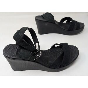Crocs Women's Size 6 Leigh II Sandals Black Ankle Strap Buckle Wedge Sandals